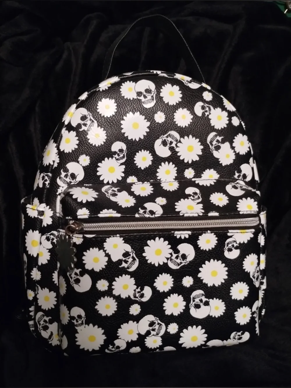 Hot topic Daisy and Skull Print Black Backpack